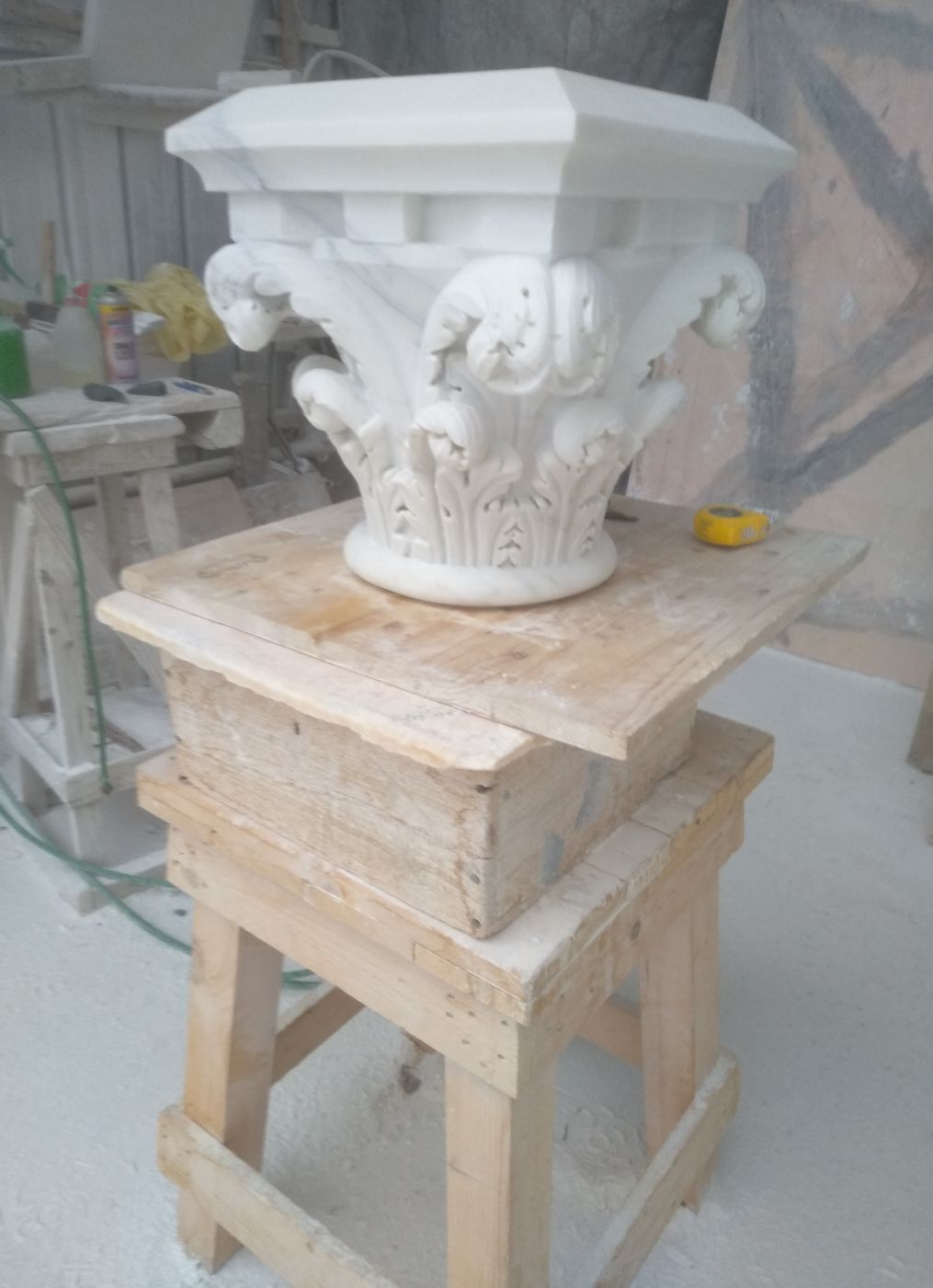 Close-up of hand-carved Corinthian marble capital, Studio Giannoni Pietrasanta